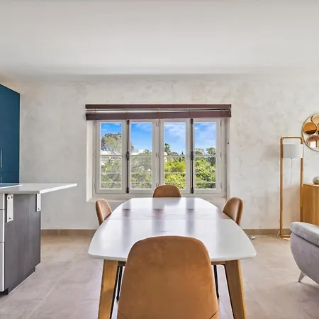 De Messugues - Appt Standing Vue Сен-Рафаэль