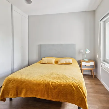 De Messugues - Appt Standing Vue Сен-Рафаэль